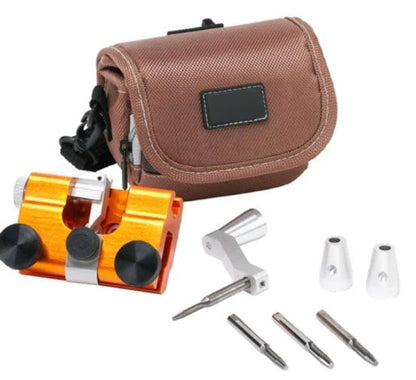 Manual chain sharpener for chainsaws